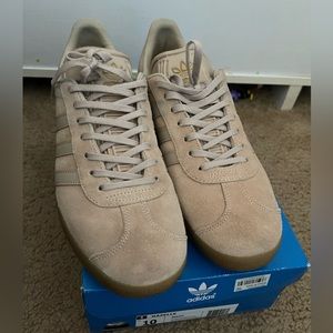 Mens Adidas Gazelle sz 10